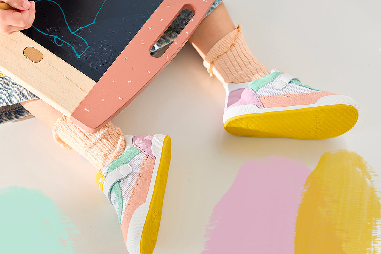 Les 5 meilleures marques barefoot pour enfant et bébé