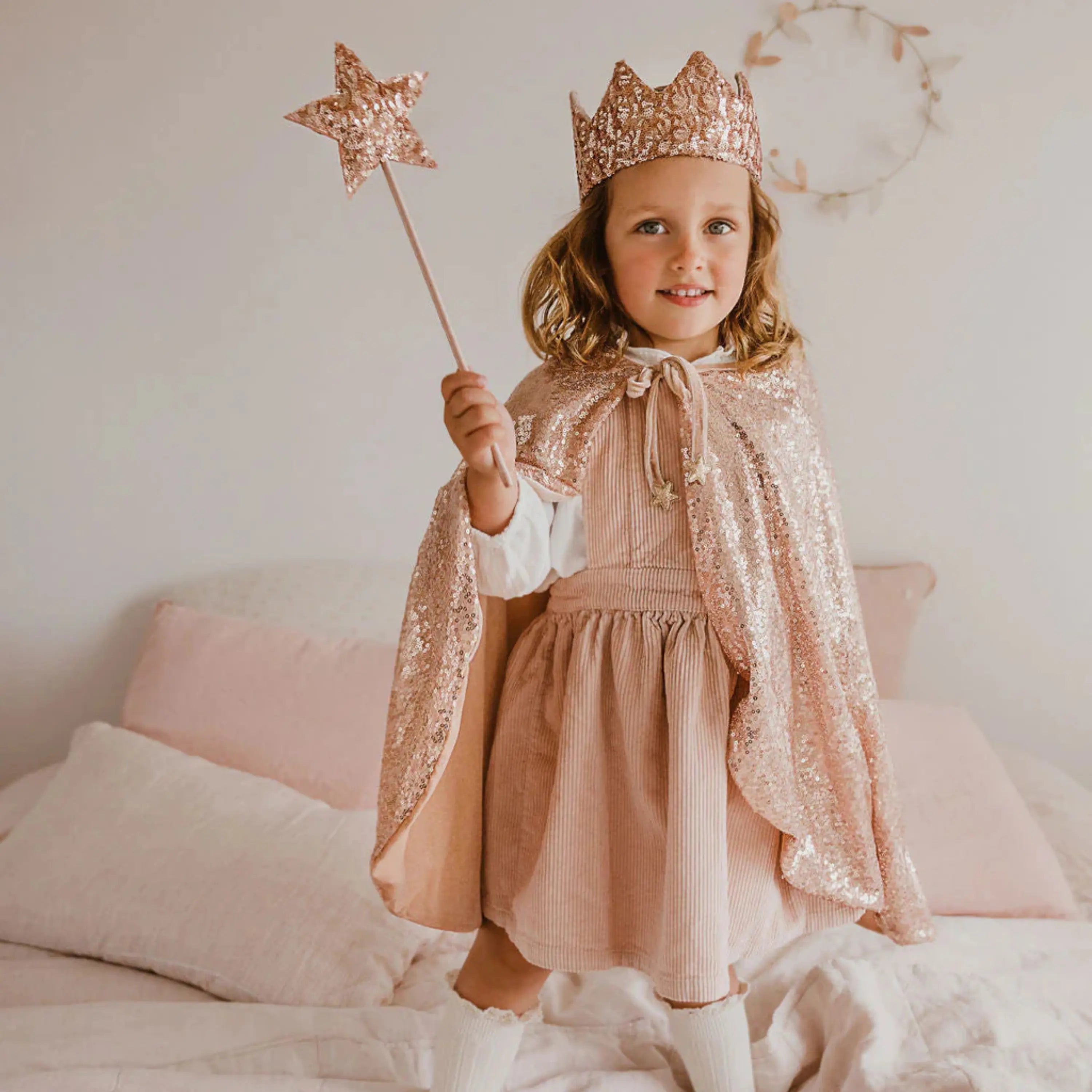 LUCIOLE ET PETIT POIS Cape Sequins Roses ma petite pointure 