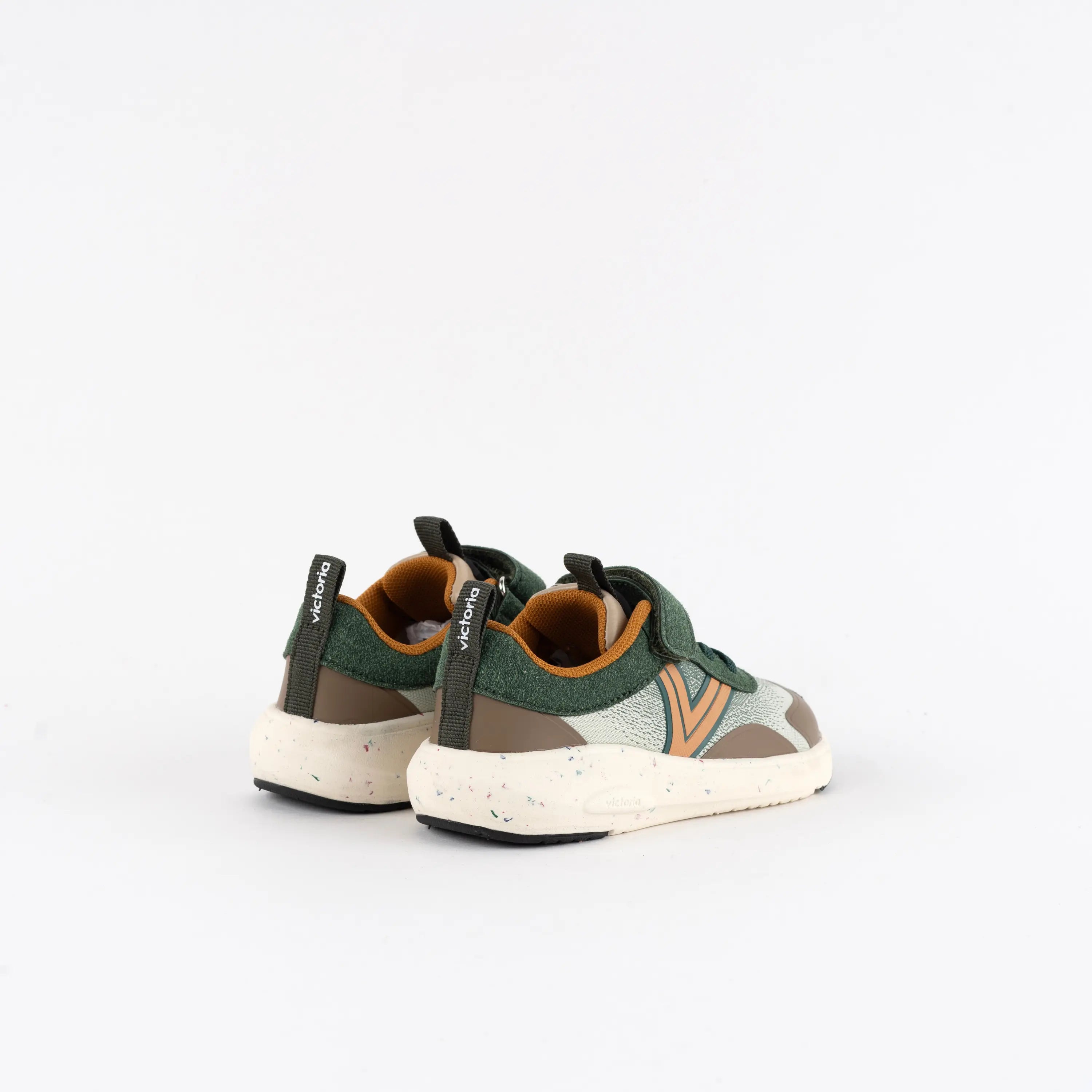 VICTORIA Baskets Barefoot Kai Scratch Mesh et Elastique Botella ma petite pointure 
