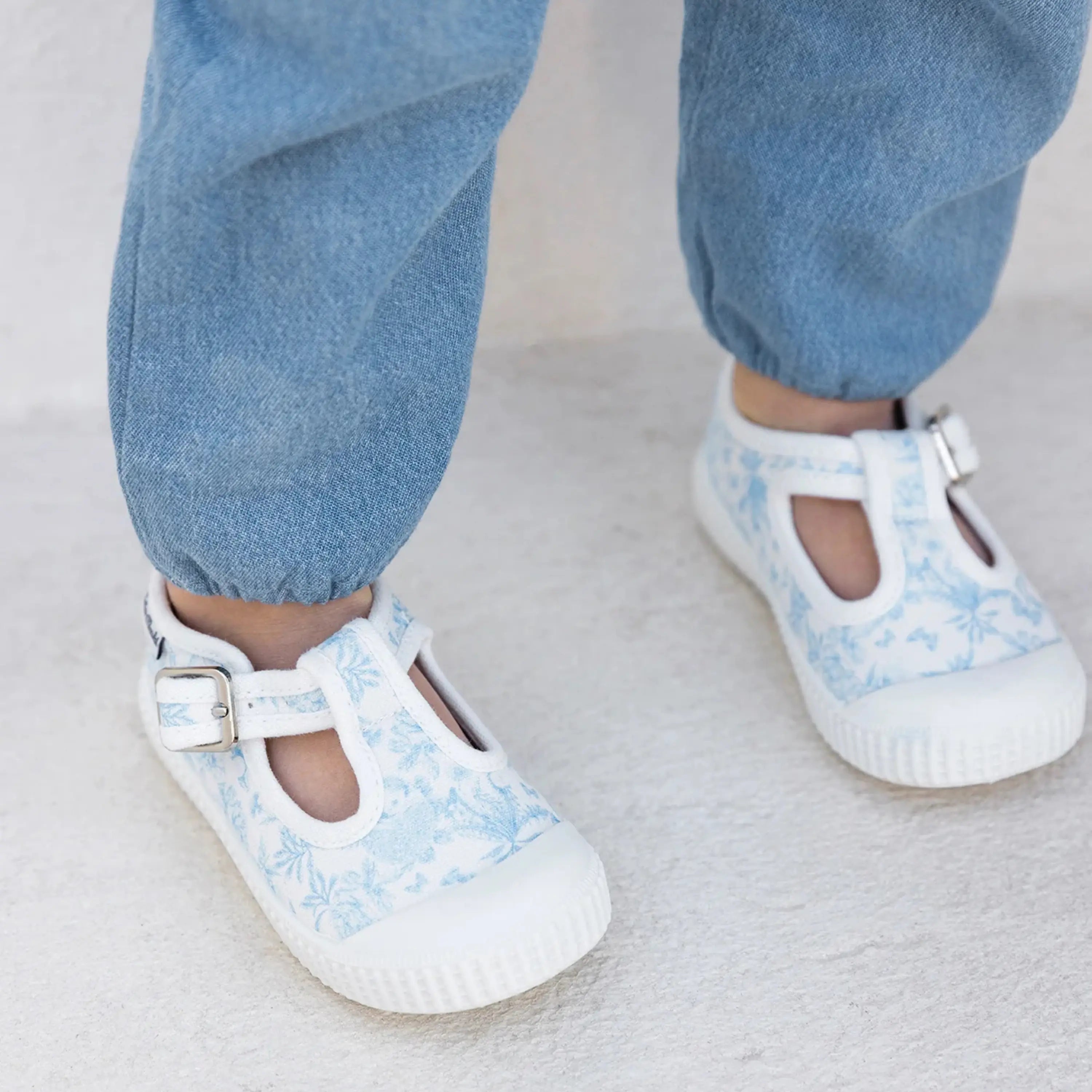 TARTINE ET CHOCOLAT Baskets en toile T&C 14 Babies Jouy Ciel ma petite pointure 